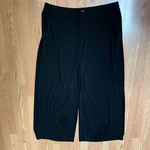 GILI black pull on pant.  XL.  NWOT.